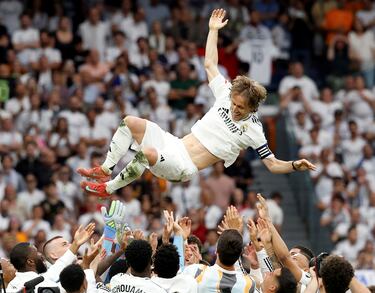 El croata mostró su calidad en el partido en el que se despedía del Bernabéu. Esta en el once de esta jornada, pero posiblemente su sitio es el once histórico del fútbol.