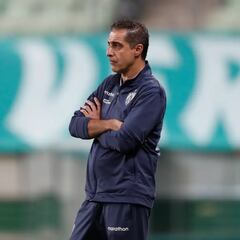 Renato Paiva prefirió proyecto de León sobre lo económico