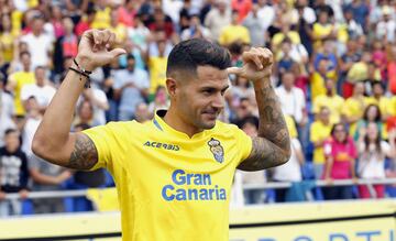 La presentación de Vitolo con Las Palmas, en imágenes