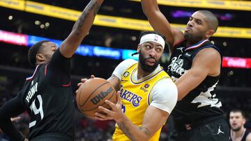 The Los Angeles Lakers are fighting to make it to the playoffs, but can they get there by avoiding the Play-In tournament?