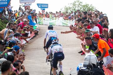 Las mejores imágenes de la etapa con final en Les Praeres