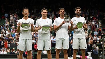 Wesley Koolhof, Neal Skupski, Horacio Zeballos y Marcel Granollers, tras la final de dobles de Wimbledon.