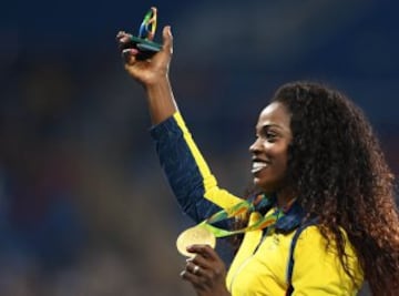 La colombiana tiene dos medallas en los Juegos Olímpicos. Ganó plata en el salto triple de Londres y el oro en Río.