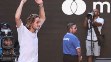¡Imperdible! La invitación de Tsitsipas a Margot Robbie