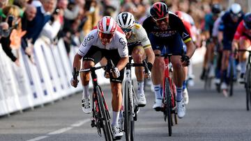 Coquard vence, Ganna retiene y Carapaz se retira por COVID