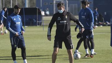 15/01/21 ENTRENAMIENTO REAL OVIEDO
ZIGANDA CON UNOS BALONES