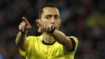 Ya hay árbitros para el Barça-Sevilla y el Levante-Athletic