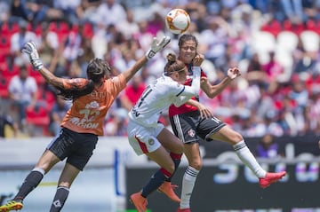 
Chivas Femenil tiene gran supremacía sobre Atlas, pues de los 5 encuentros que han disputado, las rojiblancas se han llevado el triunfo en 4 ocasiones.


