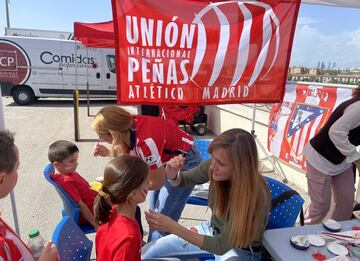 Carpa de La Unión el sábado, día de peñas en el Metropolitano.