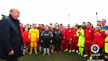 Vicente Del Bosque, junto los equipos de LaLiga Genuine.