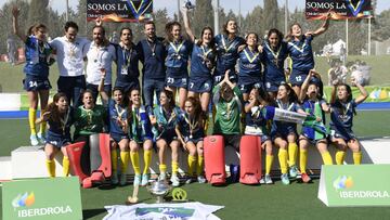 Las jugadoras del Club de Campo celebran el t&iacute;tulo de la Copa de la Reina.
 