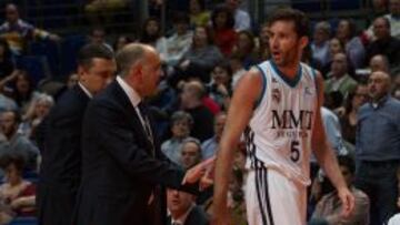 Laso, con Rudy, que protestó a los árbitros.