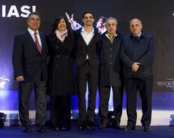 Javier Fernández junto a María José Rienda, Alejandro Blanco, Javier Tebas y Frank González. 