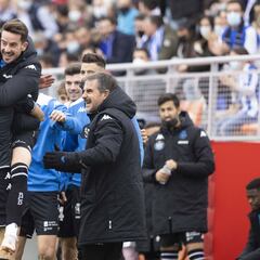 El estirón del Deportivo: líder y 8 puntos con el playoff