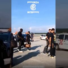 Inter mostró la intimidad del viaje de Alexis a Cagliari