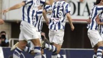 <b>VOLVIÓ A 'MOJAR'.</b> Darko Kovacevic anotó su segundo tanto en liga e inició al camino de la Real hacia la victoria.