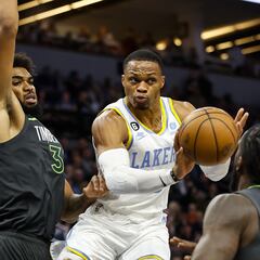Castigo para Westbrook, desastre de los Lakers