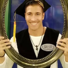 Las redes se burlan del montaje fotográfico de Gianmarco en la foto de un bolo