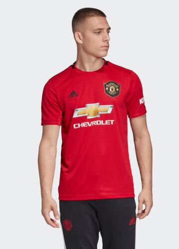 Man United launch new season kit, inspired by 98/99 treble win