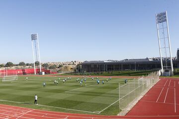 El equipo de Boca Juniors se ha entrenado en la Ciudad Deportiva de la selección española en Las Rozas. 