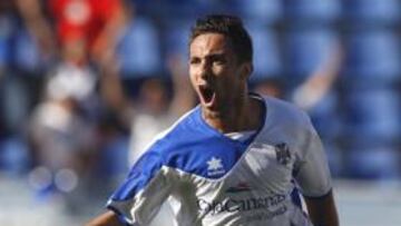 <b>EN LA ISLA. </b>Nico celebra un gol con el Tenerife.