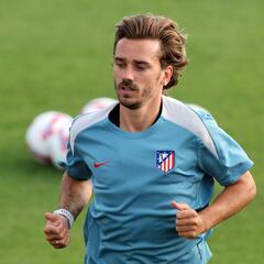 Le Normand se estrenará contra la Juventus y Griezmann vuelve