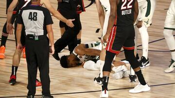 LAKE BUENA VISTA, FLORIDA - SEPTEMBER 04: Giannis Antetokounmpo #34 of the Milwaukee Bucks holds his ankle on the court after a foul during the first quarter against the Miami Heat in Game Three of the Eastern Conference Second Round during the 2020 NBA Playoffs at the Field House at the ESPN Wide World Of Sports Complex on September 04, 2020 in Lake Buena Vista, Florida. NOTE TO USER: User expressly acknowledges and agrees that, by downloading and or using this photograph, User is consenting to the terms and conditions of the Getty Images License Agreement.   Mike Ehrmann/Getty Images/AFP
 == FOR NEWSPAPERS, INTERNET, TELCOS &amp; TELEVISION USE ONLY ==