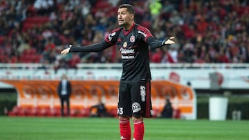 Yasser Corona funge como auxiliar t&eacute;cnico de la categor&iacute;a Sub-13 de los Xolos de Tijuana tan solo par de meses despu&eacute;s de anunciar su retiro de las canchas.