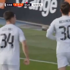 El Madrid tiene una zurda de oro en el Castilla: el golazo de Mesonero para ver una y otra vez