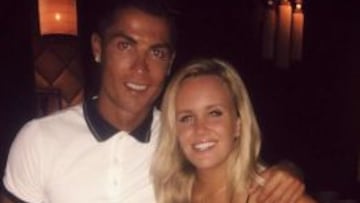 Cristiano Ronaldo con la chica del m&oacute;vil