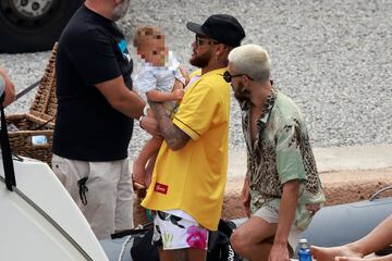 Neymar de vacaciones en Ibiza