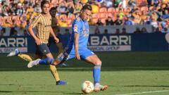 Tigres entrena a puerta abierta y fans se entregan: 'El más querido de México'