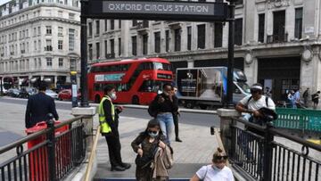 Reino Unido sostiene que en agosto no habrá COVID en el país