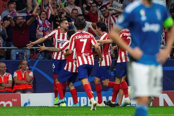 El bello gol de Héctor Herrera, en imágenes