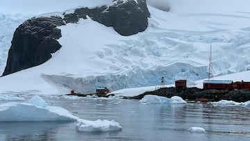 La institución oferta contratos con una duración comprendida entre los 6 y los 18 meses y de carácter flexible. En cuanto al salario, el más bajo parte de los 35.000 euros anuales.