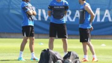 Mattioni y Colotto, que oficialmente dejan de ser jugadores del Espanyol, en un entrenamiento de la pasada semana. 