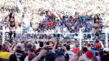 El día que el Levi's Stadium se vistió para WWE