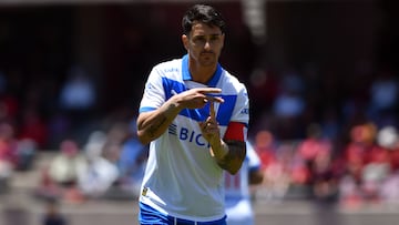 Futbol, Deportes La Serena vs Universidad Catolica.
Fecha 27, Liga primera 2025.
El jugador Universidad Catolica Fernando Zampedri, centro, celebra tras marcar un gol contra Deportes La Serena durante el partido de primera division disputado en el estadio La Portada de La Serena, Chile.
08/11/2025
Alejandro Pizarro Ubilla/Photosport
Football, Deportes La Serena vs Universidad Catolica.
Date 27, First League 2025.
Universidad Catolica’s player Fernando Zampedri, center, celebrates after scoring a goal against Deportes La Serena during the first division match played at the La Portada stadium in La Serena, Chile.
08/11/2025
Alejandro Pizarro Ubilla/Photosport