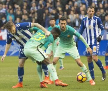 Samuel Umtiti y Aleksandar Katai.