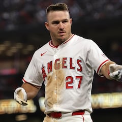 Mike Trout visitará el quirófano para reparar rotura de meniscos