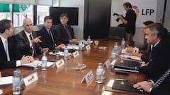 AFE y LFP aún negociaban acuerdos de madrugada