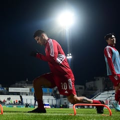 James trabaja para estar disponible ante Panaitolikos