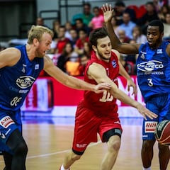 Zaragoza engancha otra victoria en el estreno del Delteco GBC