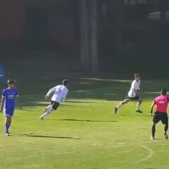 El día que el nuevo héroe albo brilló ante la U con solo 15 años