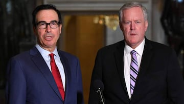 Mark Meadows y Steve Mnuchin en Washington, DC, USA. Agosto 7, 2020. 