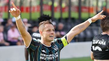 El delantero mexicano, confesó que en el 2020 tuvo problemas con la depresión por lo que empezó a practicar la meditación, que lo ayudó durante esa etapa de su vida.