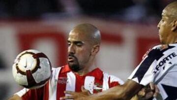 Estudiantes gana en el descuento y pasa a octavos como líder de su grupo