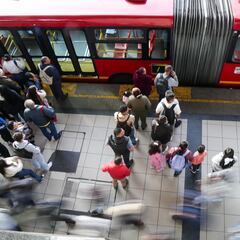 Bogotá mejora su seguridad excepto en este servicio utilizado por la mayoría de ciudadanos