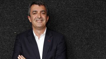 El director de la Vuelta a España Javier Guilén posa en una entrevista para AS.