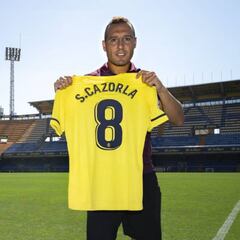 El Villarreal anuncia los dorsales de esta temporada y Cazorla recupera el mítico 8